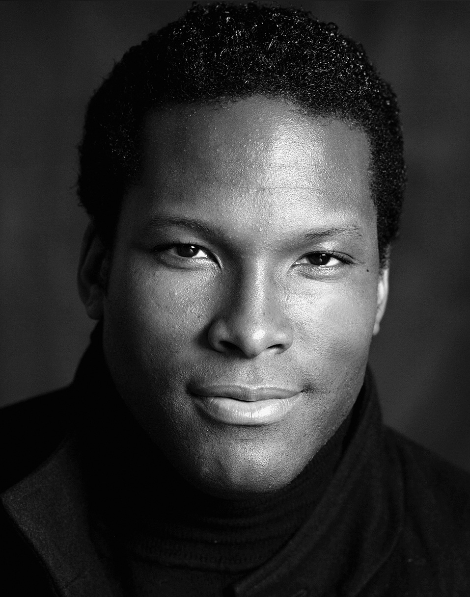 About Roger Wright Singer Songwriter Actor